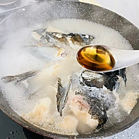 #福气年夜菜#汤鲜味美的鱼头豆腐汤的做法图解6