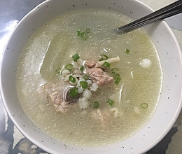 冬瓜薏仁排骨汤的做法