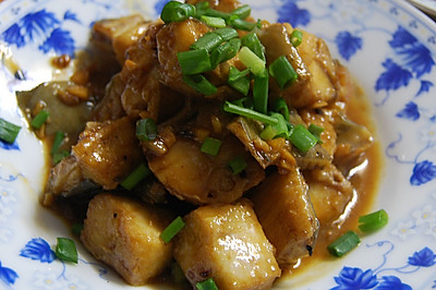 爆炒鲳鱼块