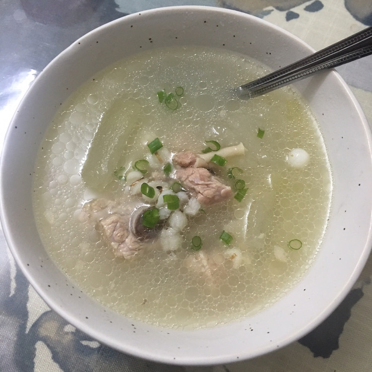 冬瓜薏仁排骨汤的做法