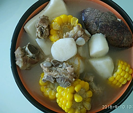 初秋椰子排骨汤的做法