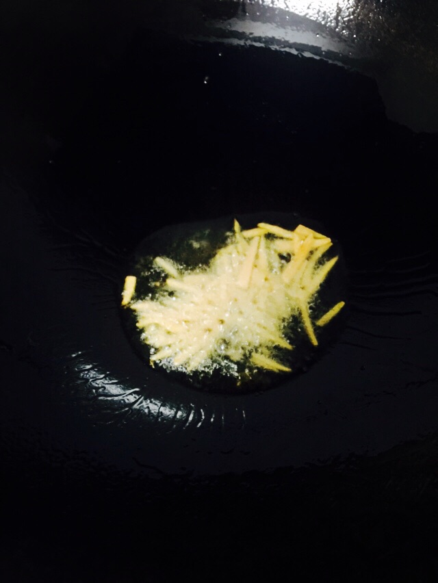 菠菜炒猪肝的做法图解2