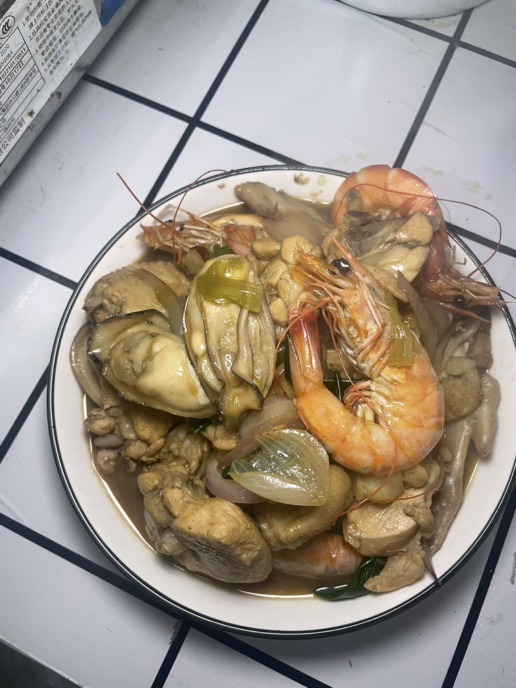 生蚝鸡煲的做法