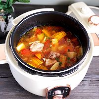 #仙女们的私藏鲜法大PK#番茄排骨汤的做法图解9