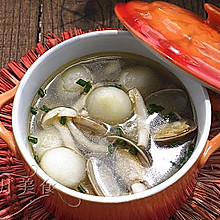 白玉菇花蛤双鲜汤