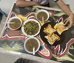 孩子早餐～牛肉葫芦丝三明治南瓜绿豆粥的做法