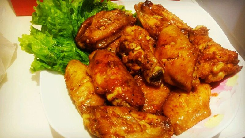 Roasted chicken wings