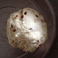 炼乳红枣面包的做法图解1