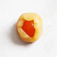 【中秋传统佳品】蛋黄莲蓉月饼的做法图解6
