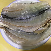 香炸大黄鱼的做法图解2