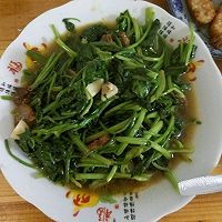 清炒菠菜的做法图解1