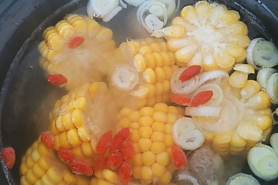 小排玉米汤