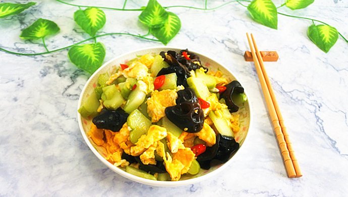 佛手瓜木耳炒鸡蛋