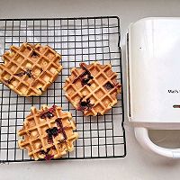 #好吃不上火#蓝莓酸奶华夫饼#麦子厨房早餐机#的做法图解9