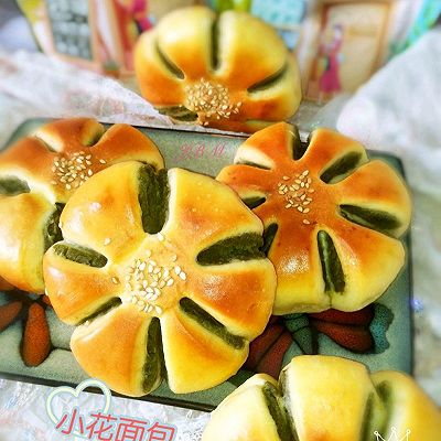 ，减脂低卡绿豆沙小花面包