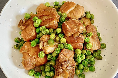 豌豆烧排骨