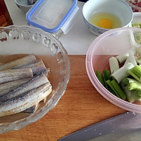 家常炖带鱼的做法图解2