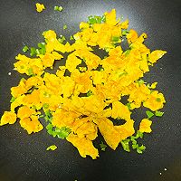 蛋炒饭的做法图解2