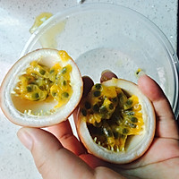 夏日饮品  百香果茶的做法图解2