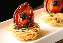 曾味松露鲍鱼龙须饼的做法
