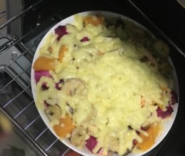 水果海鲜芝士饭的做法