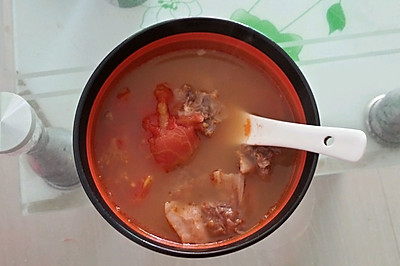 西红柿牛排骨汤