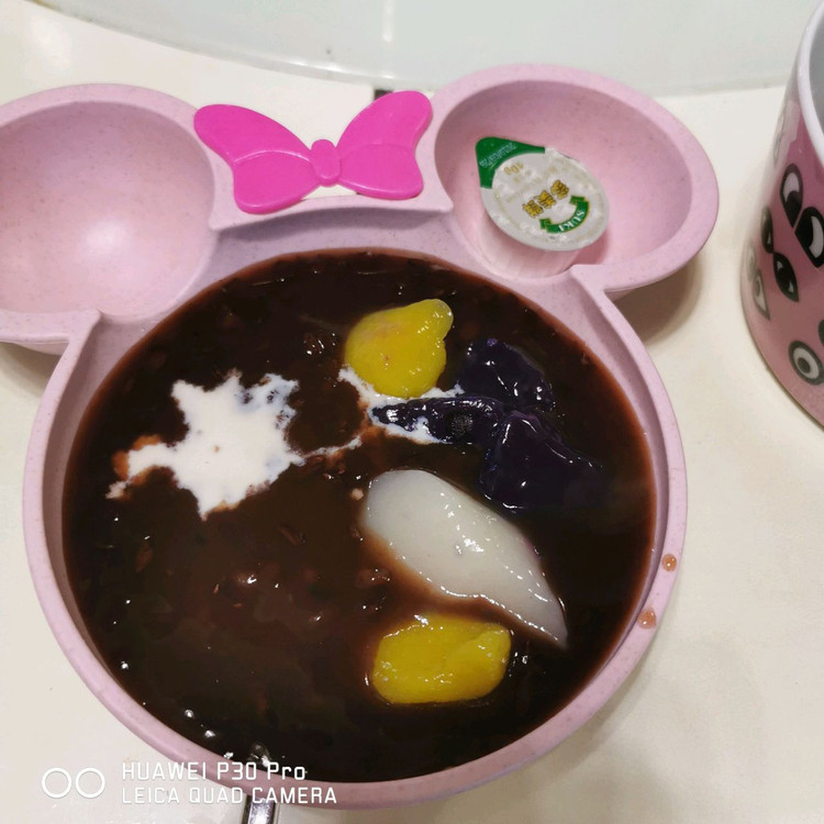 鲜芋仙的紫米椰奶芋圆的做法