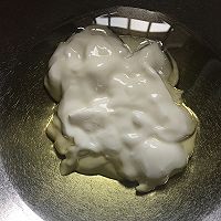 【草莓花酸奶杯子蛋糕】的做法图解3