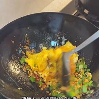 巨好吃巨简单的干辣椒焖鸡蛋的做法图解3