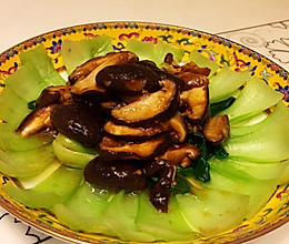 杠杠滴减肥素菜～香菇小青菜的做法