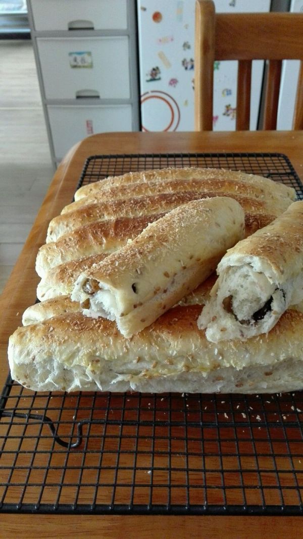 椰蓉果干面包排