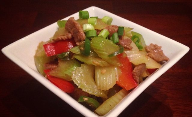 西芹炒牛肉