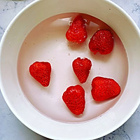【酸奶水果条】的做法图解2