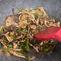 茶树菇炒肉丝的做法图解7