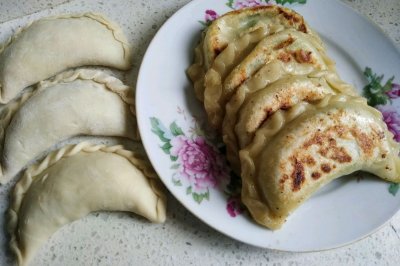 粉丝韭菜盒子