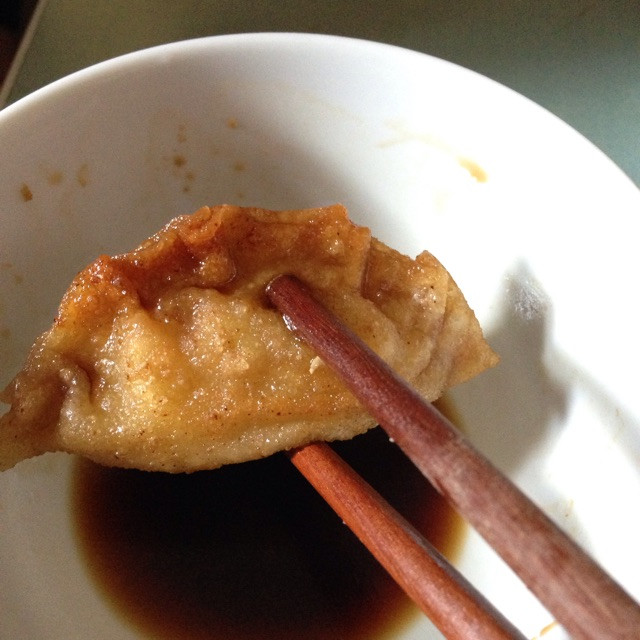 蒸饺子煎饺子的做法