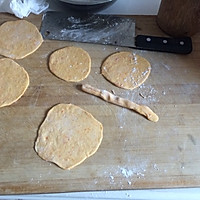 红萝卜玫瑰花馒头的做法图解3