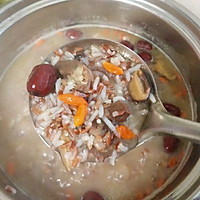 养气补血的营养粥:鸽子排骨红米粥的做法图解21