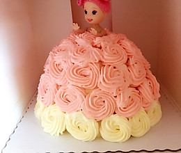 芭比的小女儿---玫瑰伞裙蛋糕的做法