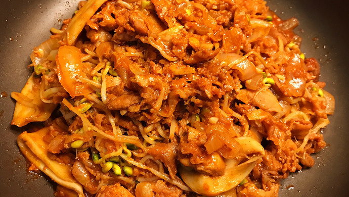 绝对的下饭王-韩式辣豆芽猪肉锅