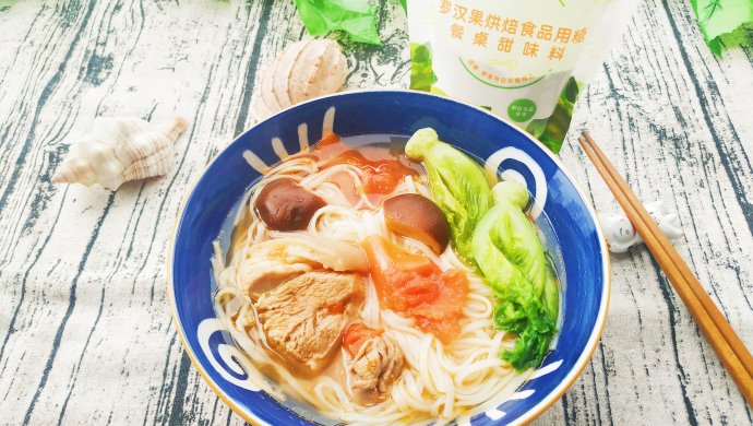 西红柿香菇蹄髈汤面