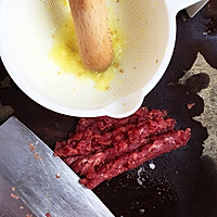 牛肉丸子汤（宝宝辅食）的做法图解2