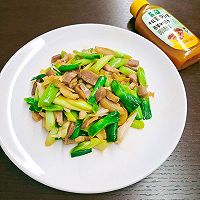 #轻食季怎么吃#大蒜炒腊肉的做法图解6