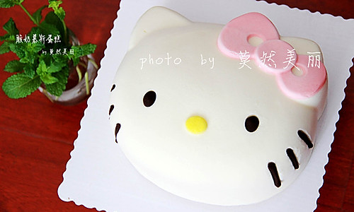 萌一夏--kitty酸奶慕斯蛋糕的做法