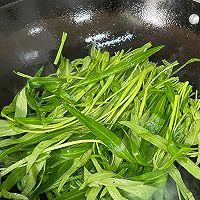 #素食主义#拿肉都不换的椒丝腐乳炒通菜的做法图解5