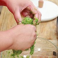 菠菜肉圆子#爱的味道#的做法图解5