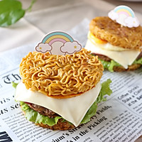 #美食新势力#方便面汉堡的做法图解10