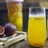 #精品菜谱挑战赛#百香果蜂蜜柠檬茶的做法图解7