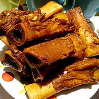 卤大骨的做法图解1