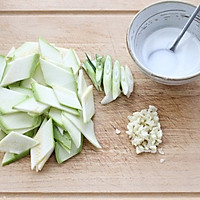 西葫芦虾仁炒木耳 低脂减肥补钙的做法图解2
